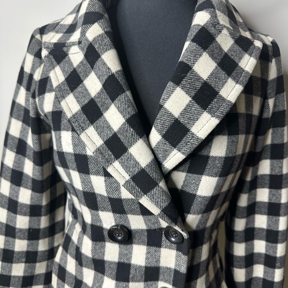 Club Monaco Women's Black and White Checkered Jacket - Picture 3 of 4